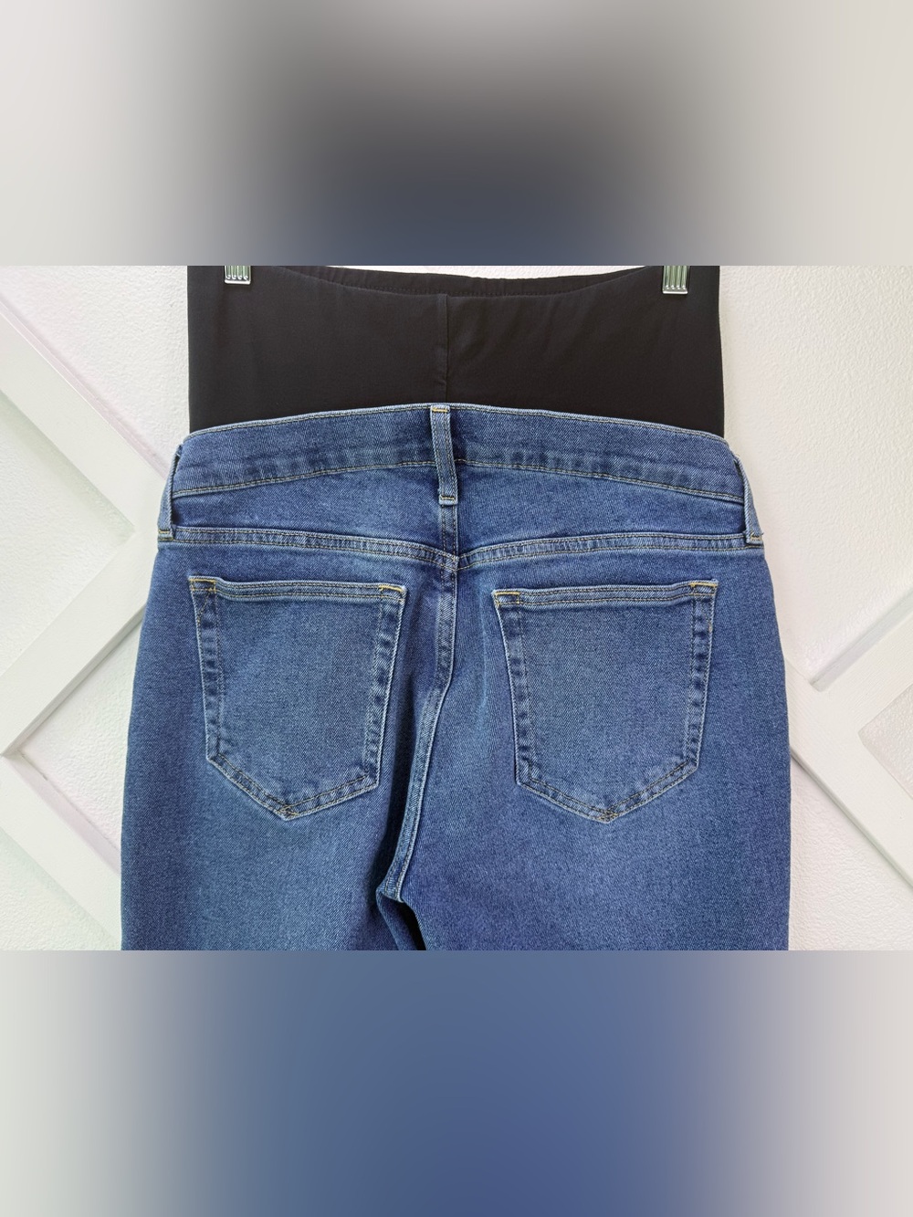 Gap Maternity Jeans Medium Wash Over Belly Straight Stretch Denim Size 27 - Picture 5 of 10